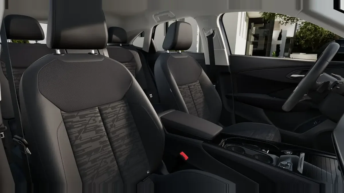 Audi Q3 Sportback Advanced TFSI 110kW S Tronic en renting — vista 8