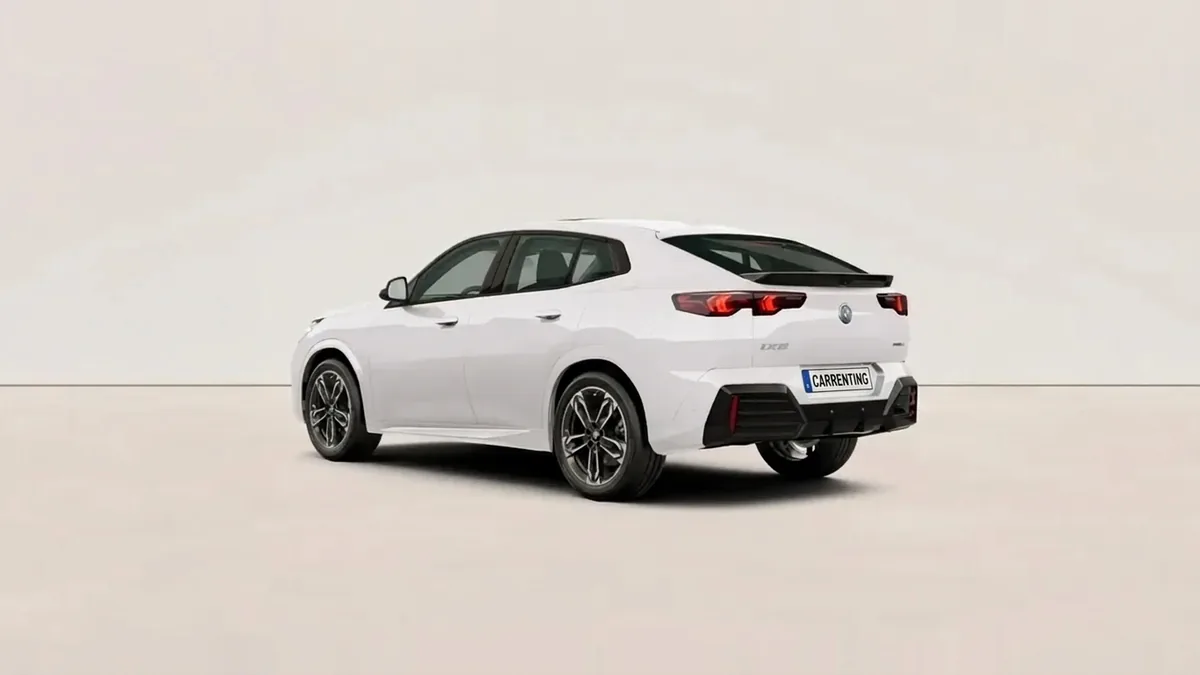 BMW ix2 eDrive20 en renting — Trasera