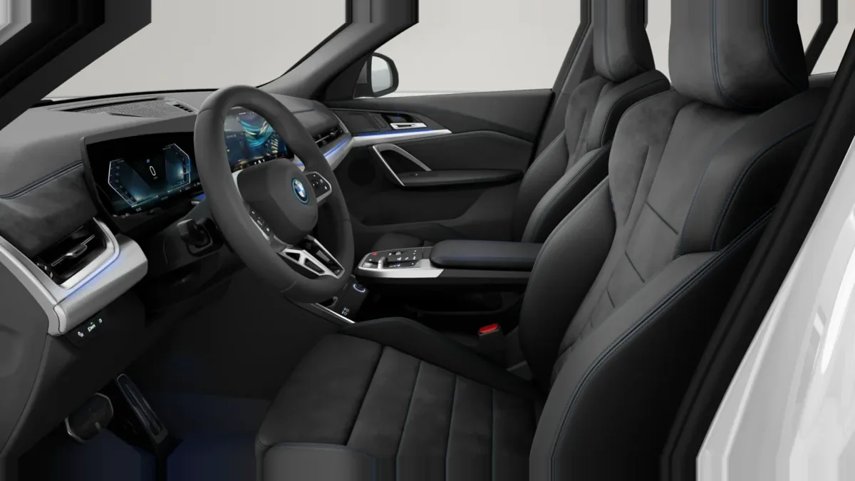 BMW ix2 eDrive20 en renting — Interior