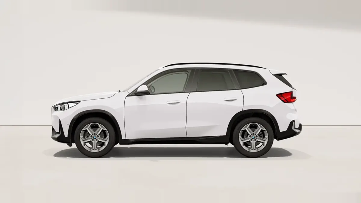 BMW X1 sDrive20d en renting — Trasera