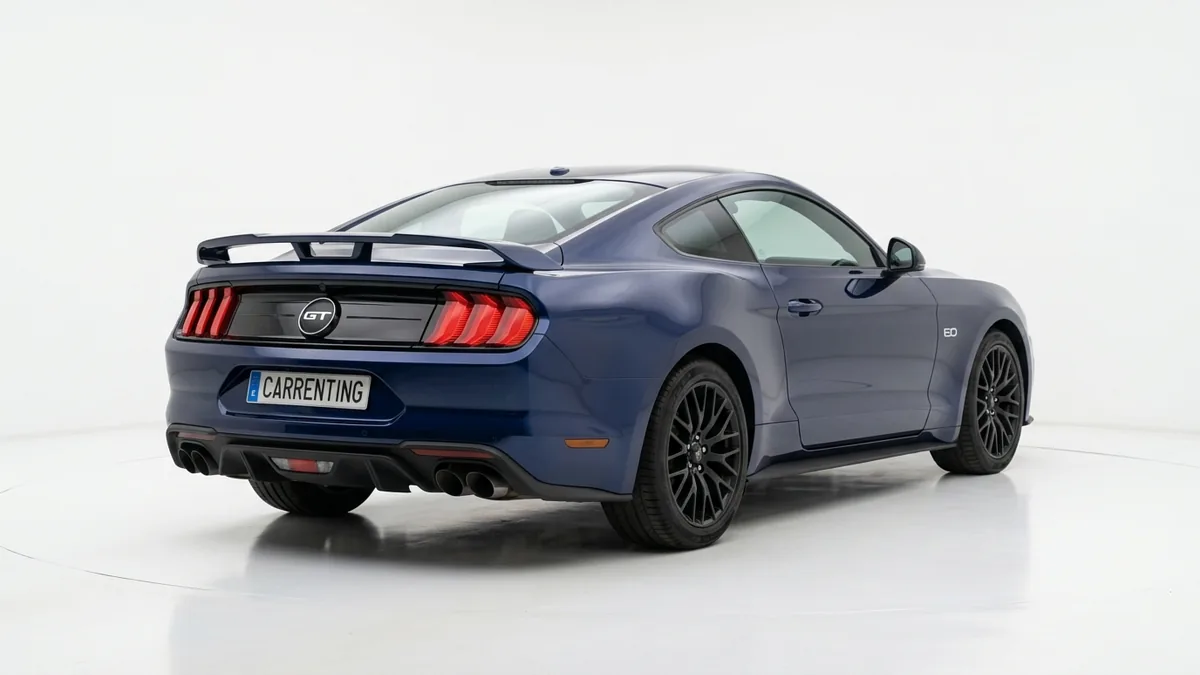 Ford Mustang 5.0 Ti-VCT V8 Mustang Dark House AT en renting — Trasera