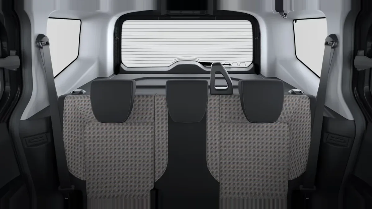 Ford TOURNEO COURIER KOMBI ECOBOOST 1.0 125CV en renting — vista 6