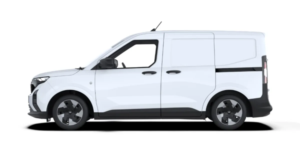 FORD Transit Courier Van Trend BEV 136cv Automática II en renting