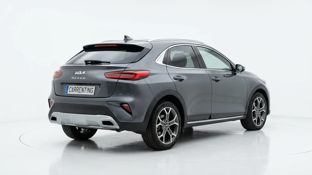 Kia XCeed 1.0 MHEV Drive 85kW (115CV) DCT en renting — Trasera