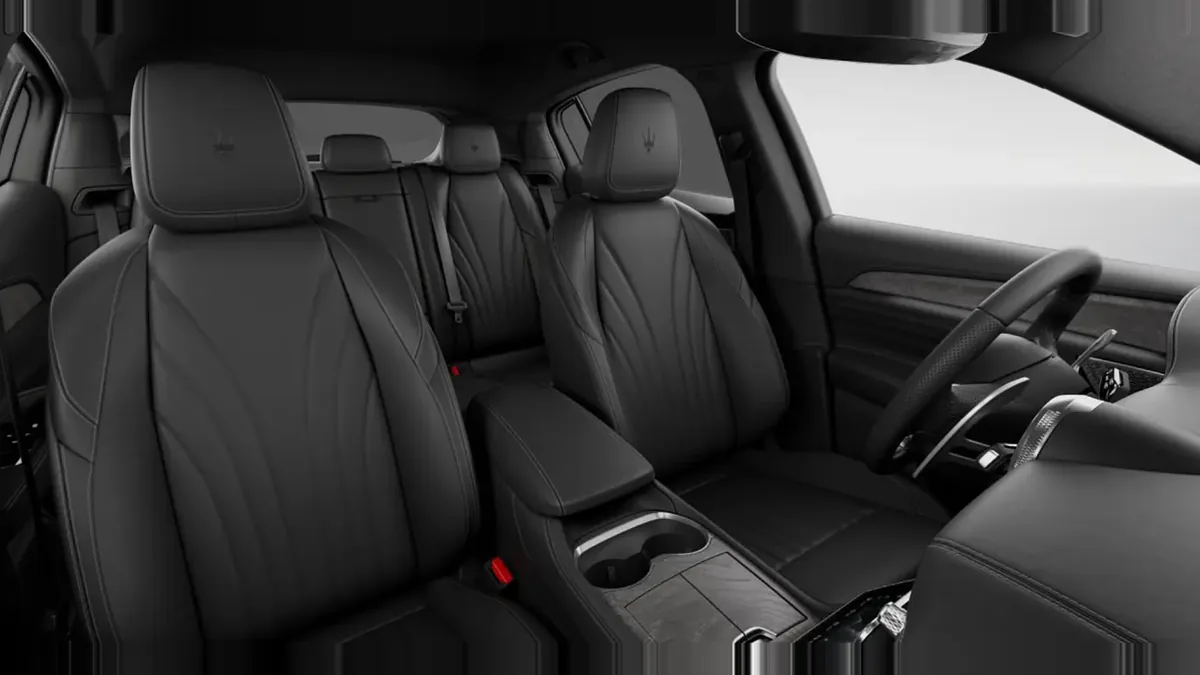 Maserati Grecale L4 MHEV 300CV AWD en renting — vista 9