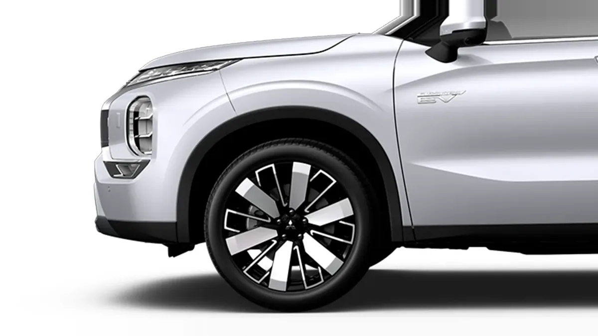 Mitsubishi Outlander PHEV Kaiteki 4WD 306CV en renting — vista 11