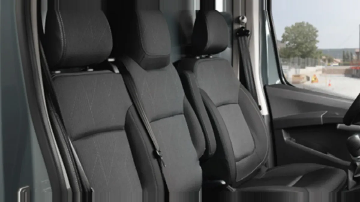 Nissan Primastar Furgón 2.0 DCI S&S L1H1 Acenta 110CV (MERCANCÍAS PROPIAS) en renting — Trasera
