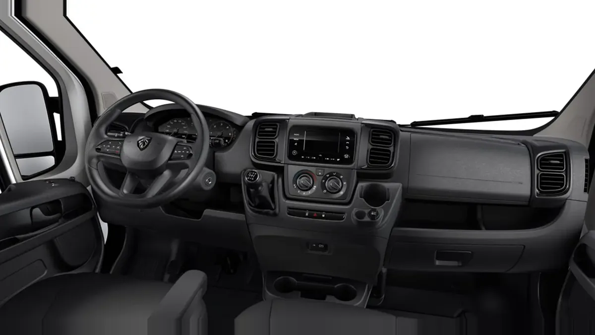 Peugeot Boxer 3.5 L2H2 BHDi S&S 6vel en renting — Delantera