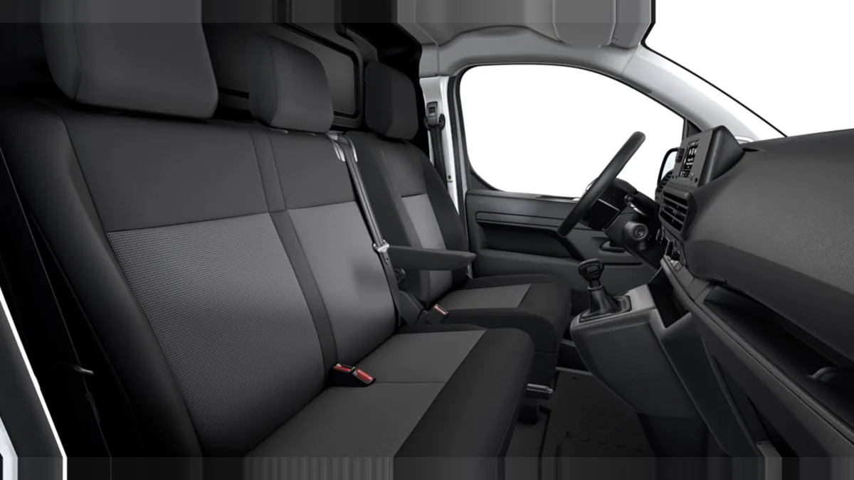 Peugeot Expert Furgón M Diésel 150CV en renting — Interior